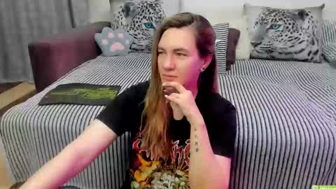 Kendra online show from April 2026 11:37:02 PM