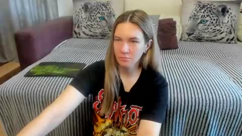 Snapshot of kendra_xx_ chatting on June 2026 12:35:02 AM Kendra online show from June 2026 12:35:02 AM