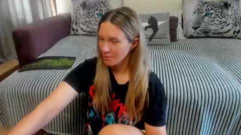 Snapshot of kendra_xx_ chatting on July 2026 01:58:33 AM Kendra online show from July 2026 01:58:33 AM