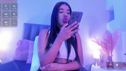 kendrachavez_ online show from November 2025 10:31:02 PM