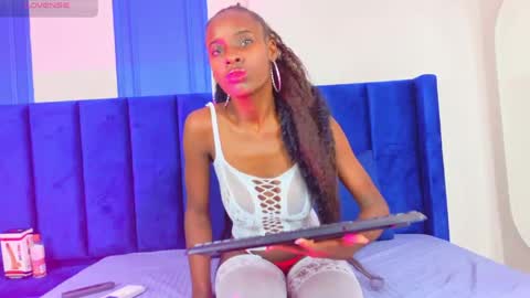 KENDRAFIRE CR online show from April 2026 12:26:02 PM