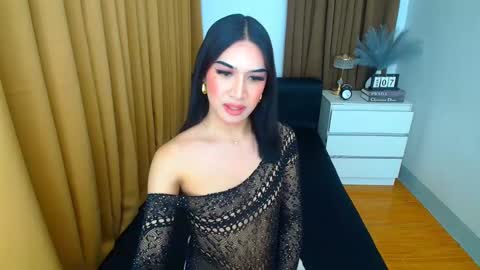 Kendra online show from March 2025 04:44:02 PM