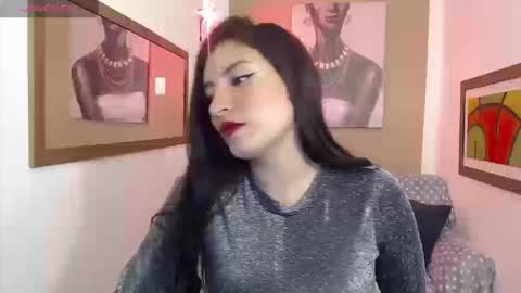 Kendrra online show from December 2025 01:30:01 PM