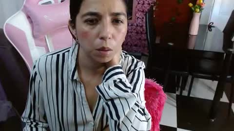 kendy_all4u7 online show from February 2026 04:44:01 AM