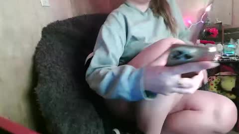 Kennedy Nova  online show from December 2024 02:43:02 AM