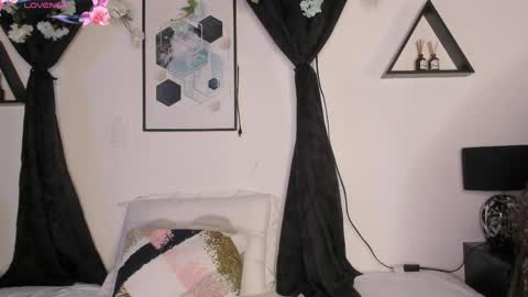 KENTHA  online show from March 2026 10:09:02 AM