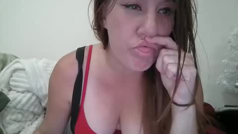 Snapshot of kenzbenz chatting on December 2024 06:57:02 PM KenzBenz online show from December 2024 06:57:02 PM