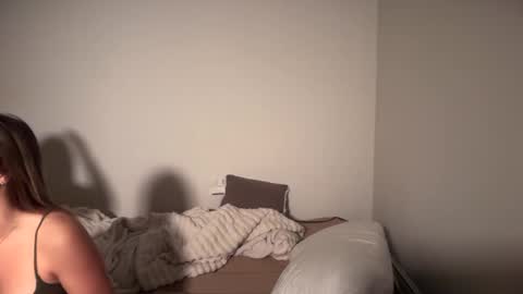 kenziesmithh online show from September 2025 07:36:02 PM