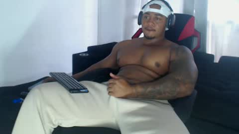 dany wolf002 online show from February 2025 08:42:02 PM