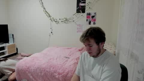 Snapshot of kesh_mne chatting on April 2026 04:31:02 PM kesh_mne online show from April 2026 04:31:02 PM