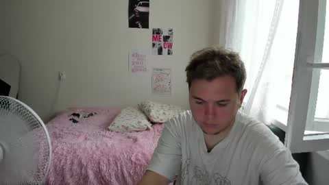 kesh_mne online show from June 2026 12:20:01 PM
