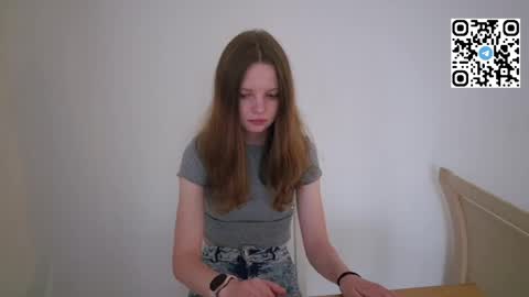 Snapshot of kessia_ chatting on June 2026 04:40:02 PM Nika online show from June 2026 04:40:02 PM