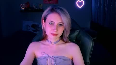 Snapshot of keti_moon chatting on June 2026 07:06:02 PM Keti 3 online show from June 2026 07:06:02 PM