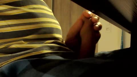 Snapshot of kev20paris chatting on December 2024 07:17:01 AM kev20paris online show from December 2024 07:17:01 AM