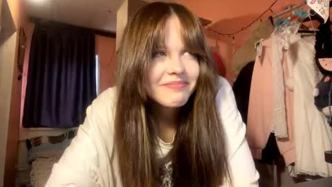 Snapshot of kevaroley chatting on April 2026 06:36:01 AM Lina online show from April 2026 06:36:01 AM