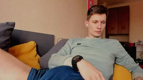 Snapshot of kevin_hornyyy chatting on May 2026 07:03:01 AM kevin online show from May 2026 07:03:01 AM