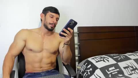 kevin_malone22 online show from March 2026 01:33:02 AM