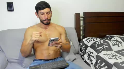 kevin_malone22 online show from May 2026 02:40:01 AM