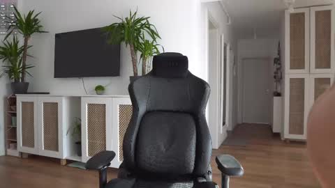 Kevin online show from February 2025 09:47:01 AM