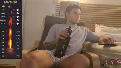 Snapshot of kevinwolf777 chatting on July 2026 10:34:01 PM Kevin online show from July 2026 10:34:01 PM
