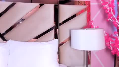 Keyla noa online show from April 2026 11:27:01 AM