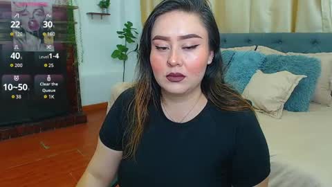 Snapshot of khalia_ chatting on June 2026 02:32:02 PM K H A I L A online show from June 2026 02:32:02 PM