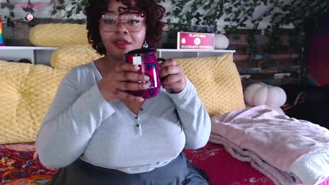 Snapshot of khayaparker chatting on January 2025 07:08:01 PM Khaya online show from January 2025 07:08:01 PM