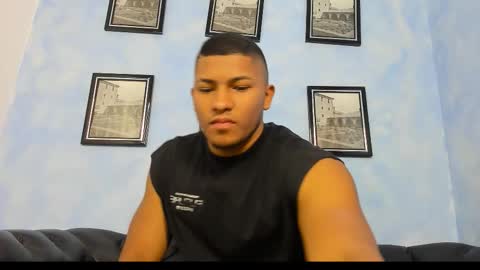khen_west1 online show from October 2025 06:49:02 PM