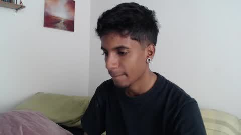 Snapshot of khevinlopezonig chatting on December 2024 03:59:02 PM khevinlopezonig online show from December 2024 03:59:02 PM