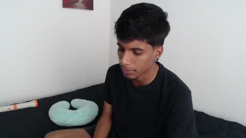 Snapshot of khevinlopezonig chatting on January 2025 03:49:01 PM khevinlopezonig online show from January 2025 03:49:01 PM