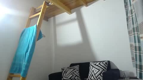 khloe online show from March 2025 01:42:02 AM