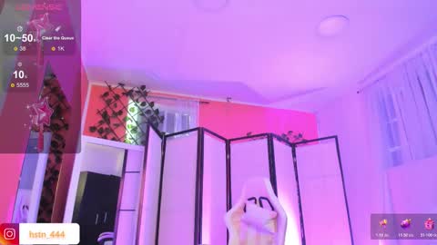 Khloe online show from October 2025 01:03:02 PM