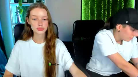 Snapshot of khloebeauty chatting on July 2026 12:20:02 PM khloebeauty online show from July 2026 12:20:02 PM