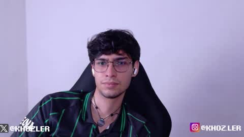 khozler_ online show from February 2026 02:49:02 AM