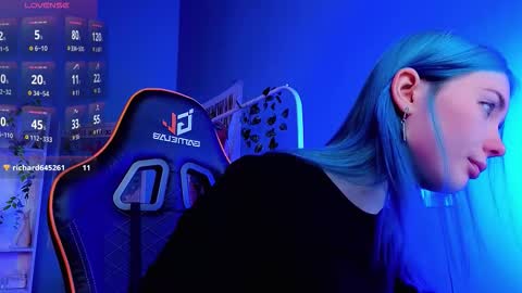 Snapshot of kiara_dream chatting on September 2025 08:57:02 PM Kira online show from September 2025 08:57:02 PM