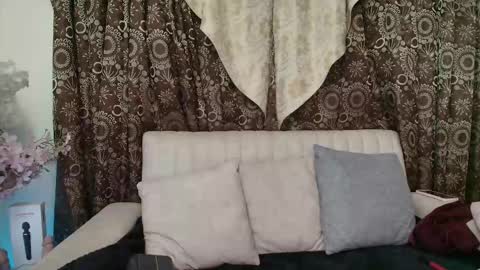 Valery online show from December 2025 12:11:02 PM