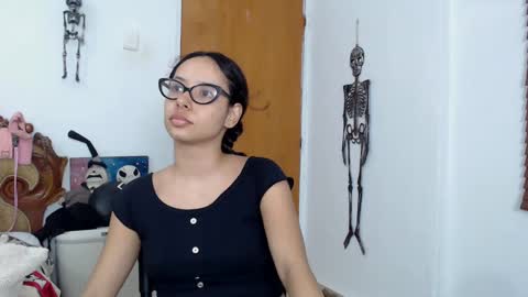 Snapshot of kiaralenon chatting on October 2025 05:57:02 AM kiaralenon online show from October 2025 05:57:02 AM