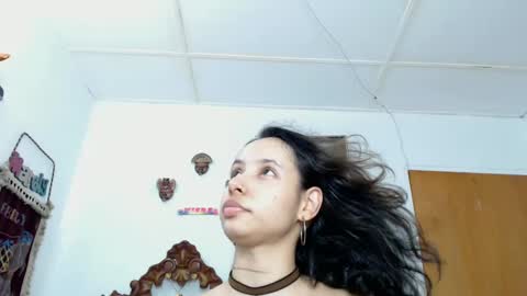 Snapshot of kiaralenon chatting on October 2025 12:42:02 AM kiaralenon online show from October 2025 12:42:02 AM