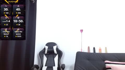 Snapshot of kiararider chatting on September 2025 04:30:01 PM KiaraRider online show from September 2025 04:30:01 PM