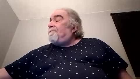 KICKINME online show from November 2025 11:47:02 PM