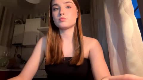 Ola my name is Lissa  Lets hit 10 Thumbs Up together   online show from March 2026 03:39:02 PM