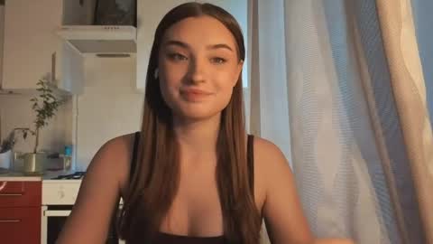 Ola my name is Lissa  Lets hit 10 Thumbs Up together   online show from June 2026 02:34:01 PM