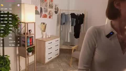 Snapshot of kieshaswymer chatting on November 2025 01:49:02 AM Vanessa online show from November 2025 01:49:02 AM