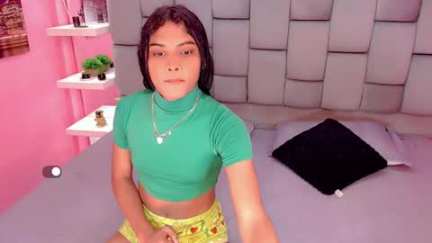 kiishanny online show from October 2025 09:15:02 PM