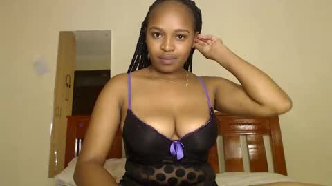 Snapshot of kiki_beby chatting on April 2026 08:06:01 PM Angela online show from April 2026 08:06:01 PM