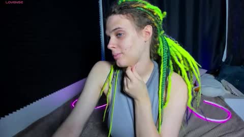 Kiki online show from October 2025 10:36:01 AM