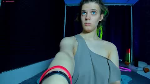 Kiki online show from January 2026 10:52:01 AM