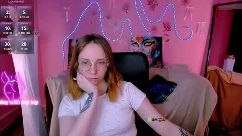 Snapshot of kiki_swan chatting on May 2026 06:09:02 AM kiki_swan online show from May 2026 06:09:02 AM
