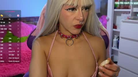 kiki online show from May 2026 09:22:02 PM