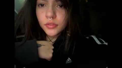 kikilove15 online show from May 2026 09:44:02 PM